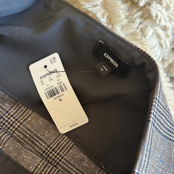 NWT Express High Waisted Plaid Buckle Wrap Mini Skirt 14 - Picture 10 of 10